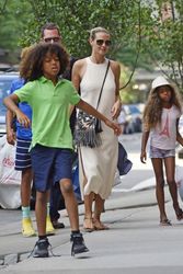 28679612_hklum180716BZNimage7.jpg