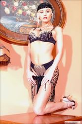 Zdenka Podkapova - Photoset 33 t56cauet44