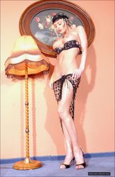 Zdenka Podkapova - Photoset 33 x56cavmwwz