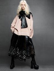 29568426_Madame_Figaro_August_26_-_040.j