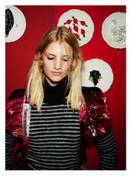 29617210_cecilie-page13.jpg