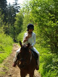 Joan White - Equestrian Queen -x5lc0j7m3s.jpg