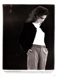 31640580_us_elle_october_1997_15.jpg