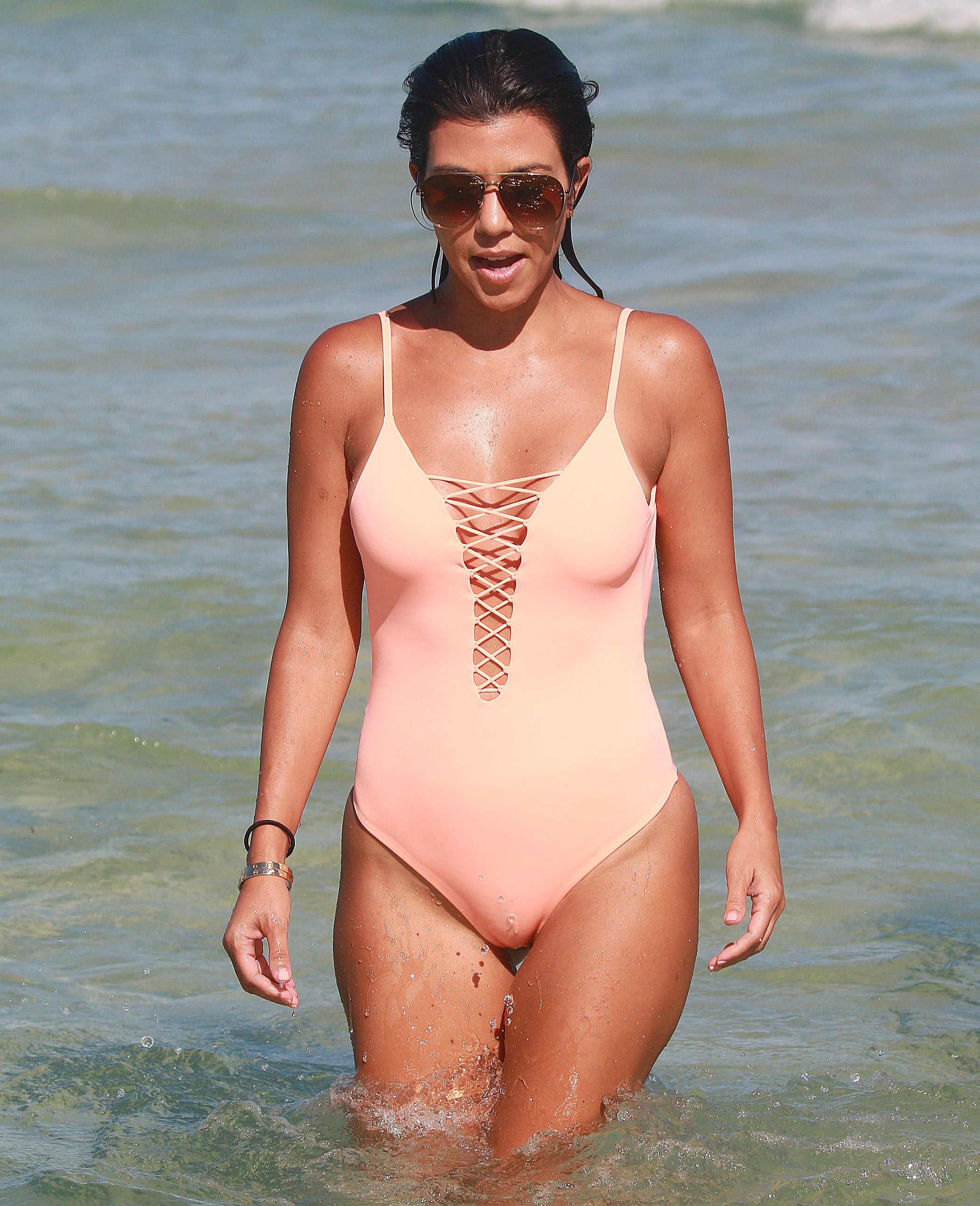 Kourtney Kardashian Fakes