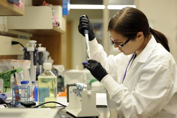 [Image: 31983638_Hilde-Stawski_228477.jpg]