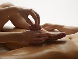 Charlotta - Lingam Massage-y5p7ckg1cn.jpg