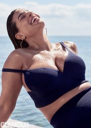 34957430_ashley-graham-july-2017-3.jpg